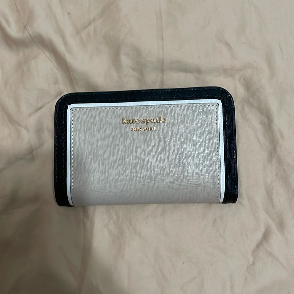 Kate spade small wallet
